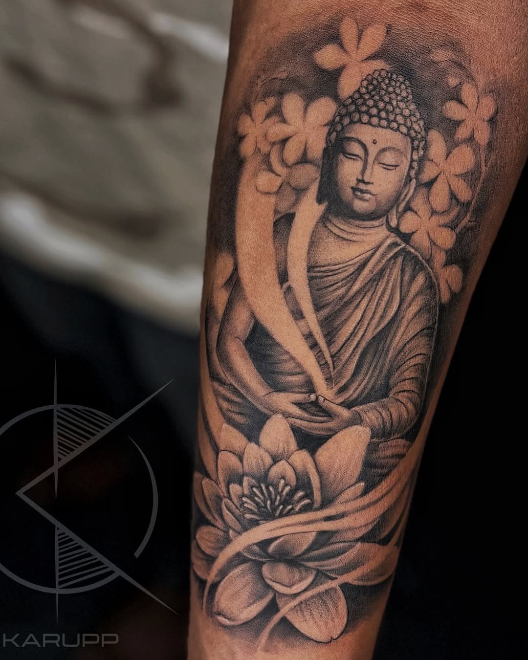 Buddha Meditating Tattoo Ideas for Hand